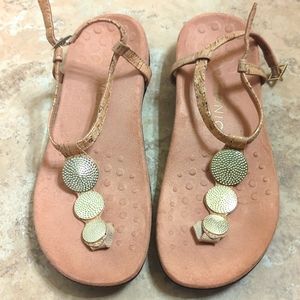 Vionic Gold sandals size 8